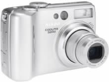 Digitální fotoaparát Nikon Coolpix 5200