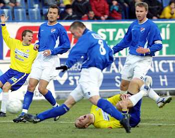 Teplice - Ostrava: Faul na Zelenku