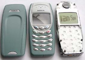 A020530_NOKIA_3410_6A_N.JPG